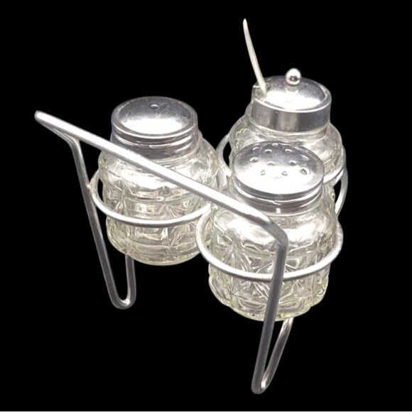 Vintage Condiment Wheelbarrow 3 Clear Cut Glass Containers Shakers & Jam Spoon - Picture 4 of 6